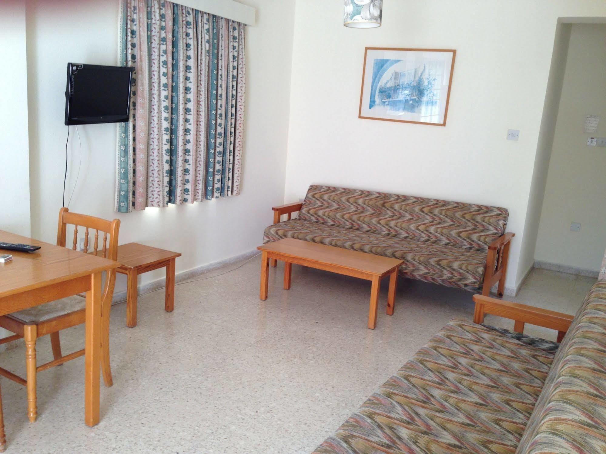 Constantaras Apartments 프로타라스 외부 사진