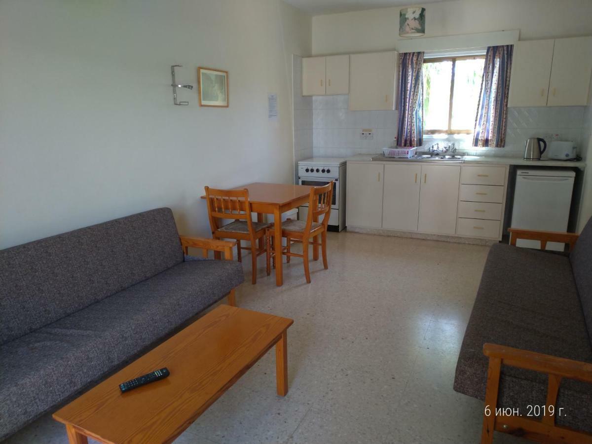 Constantaras Apartments 프로타라스 외부 사진